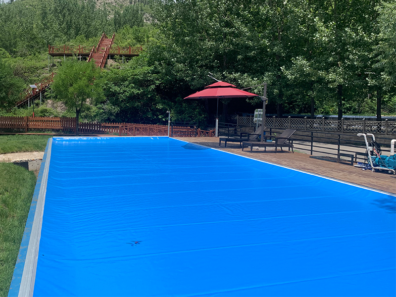 Pool safety covers