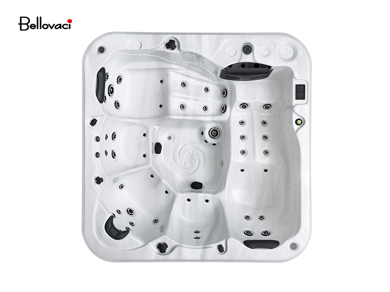 Hot tub A230