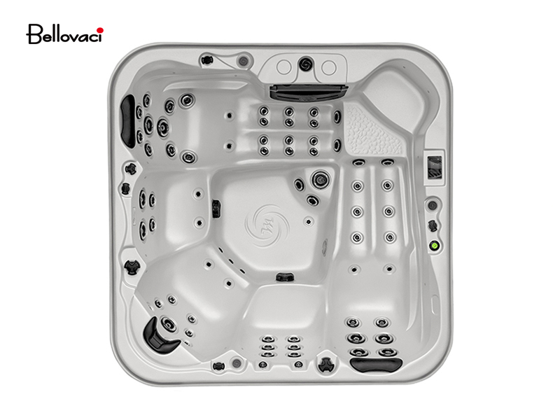 Hot tub C230